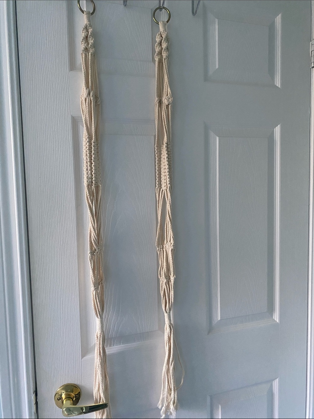 Handmade Macramé Plant Hanger - Cream (2)